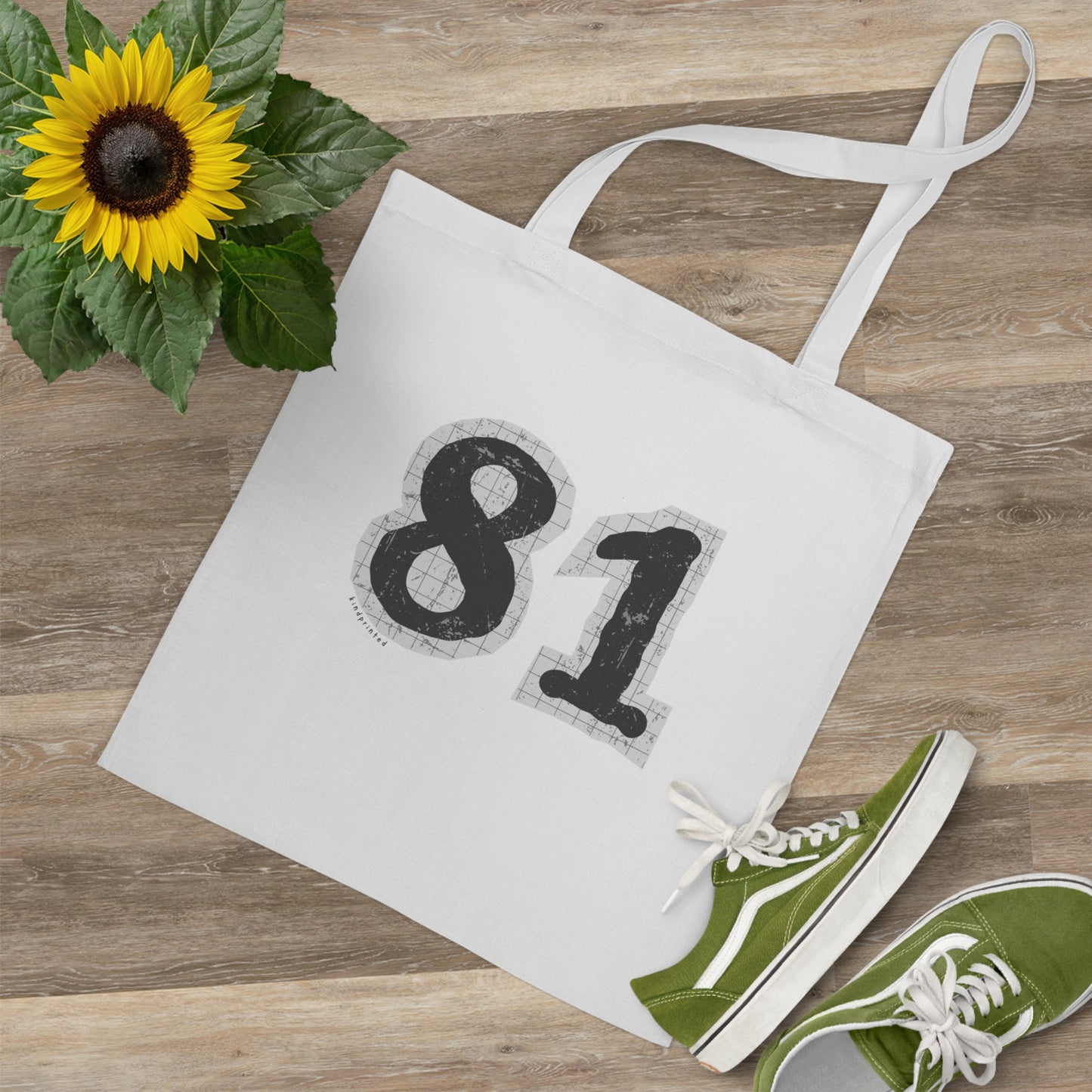 Minimalist Canvas Tote Bag with '81' Design - Eco-Friendly Shopping & Everyday Use